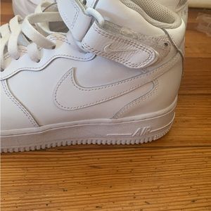 Nike Air Force 1